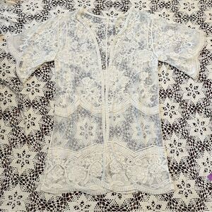 Adiva Ivory Floral Lace Tunic